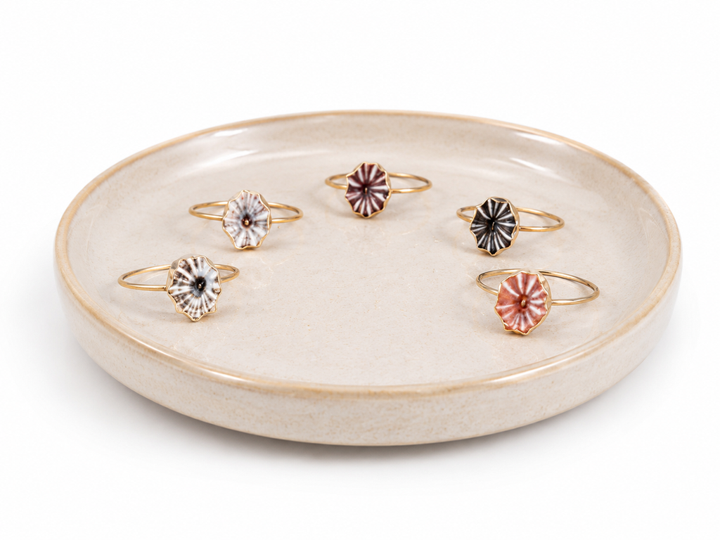 Nā Waihoʻoluʻu ʻOpihi Rings