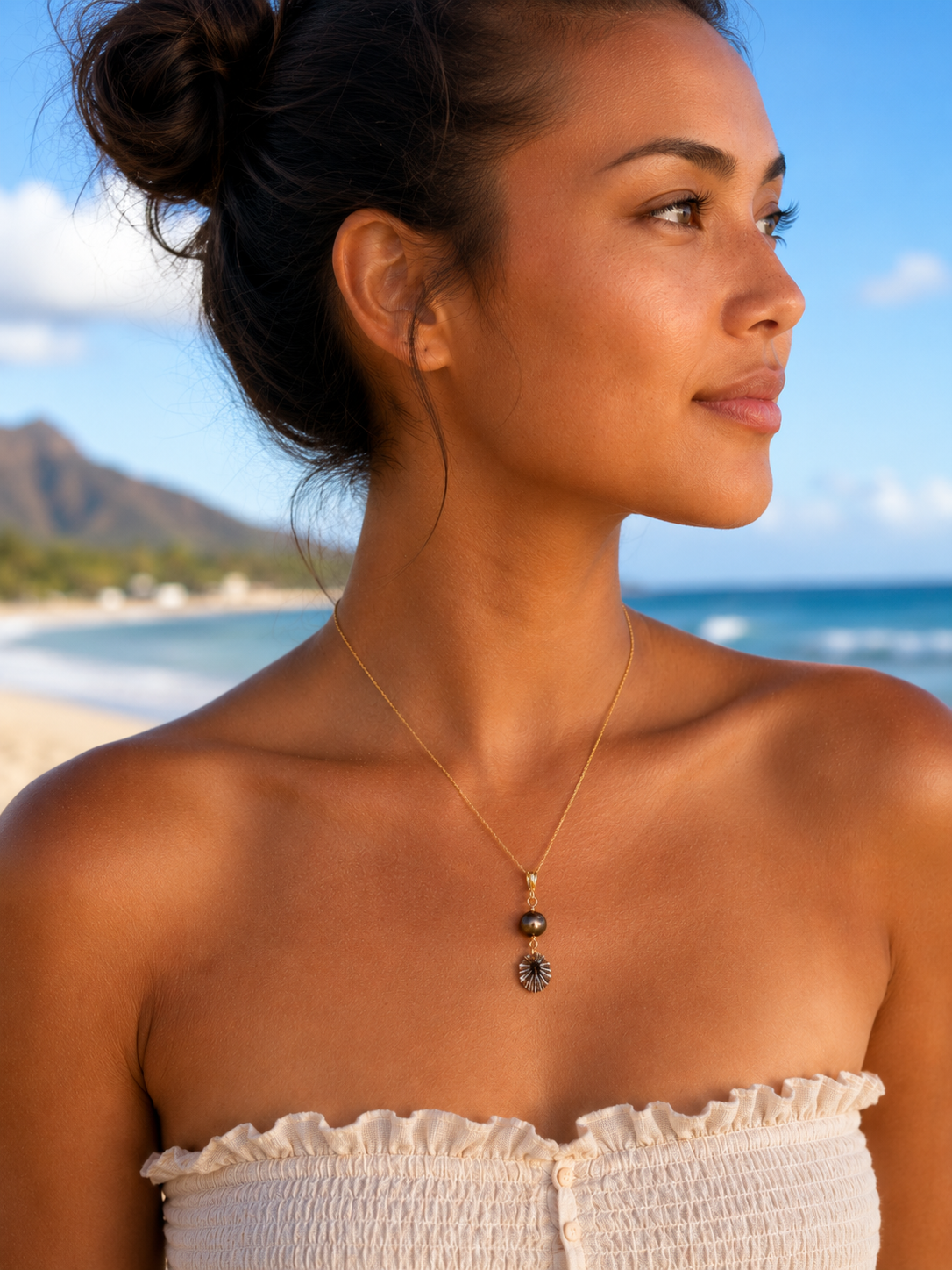 Nohea ʻŌpihi Momi Necklace