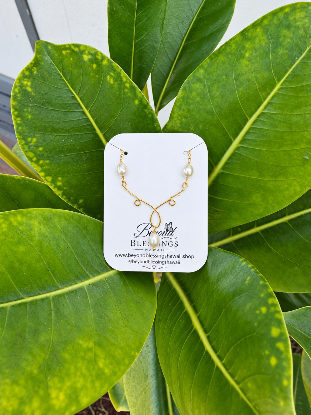 The Golden Embrace Pearl Necklace